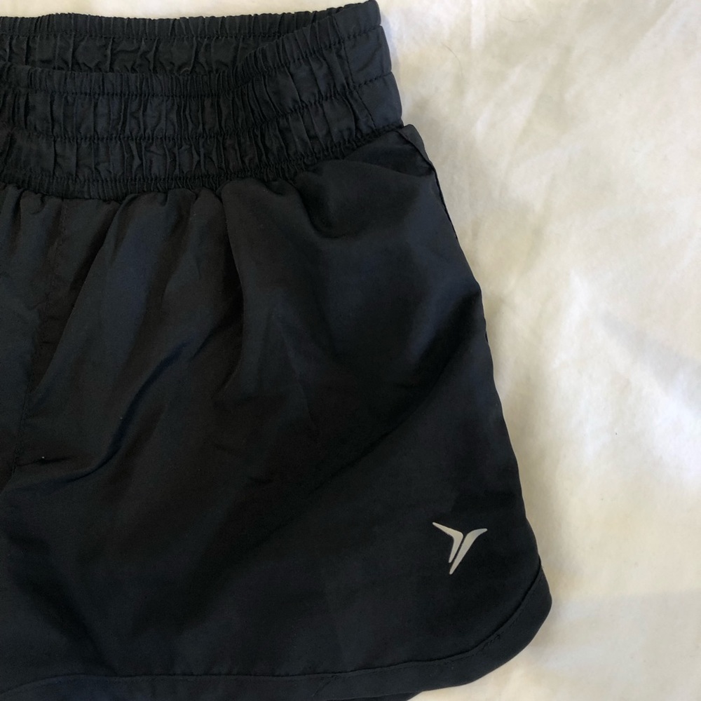Exercise shorts - Picture 2 of 4